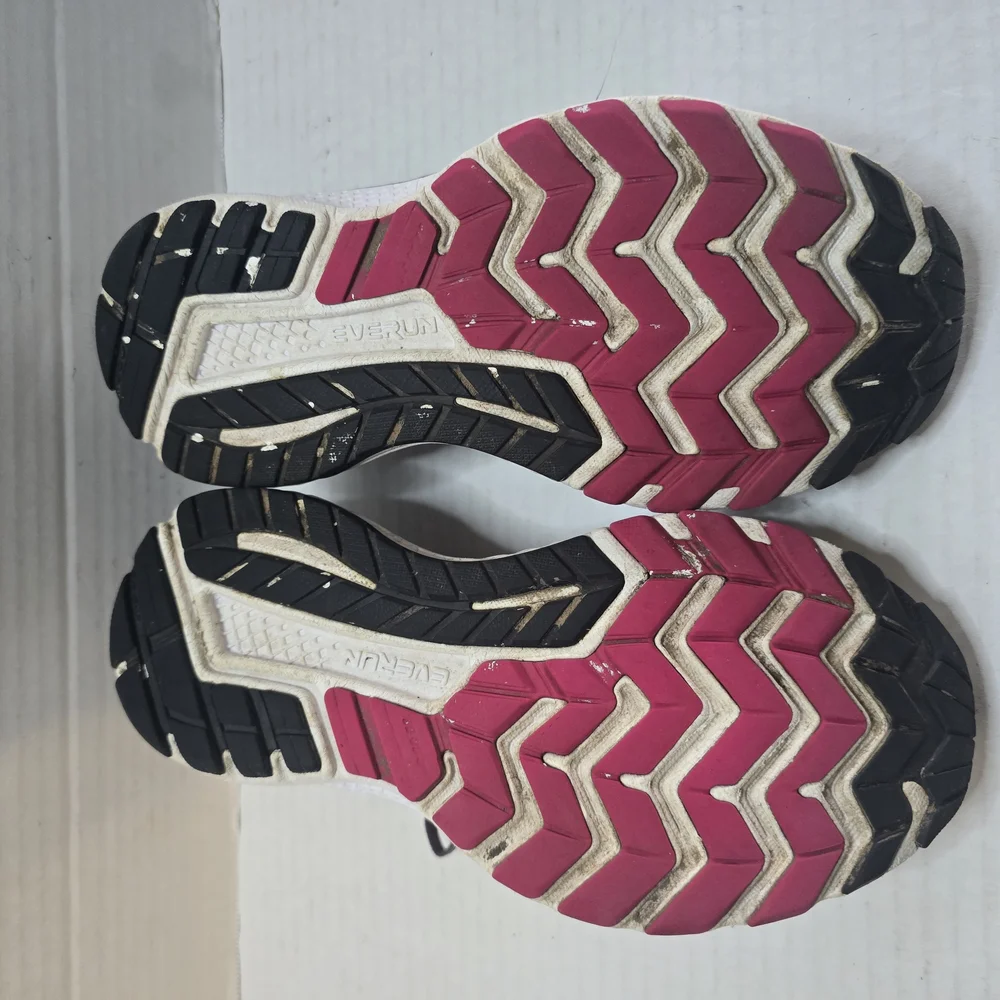 Saucony Black and White Athletic Shoes‎ for Performance